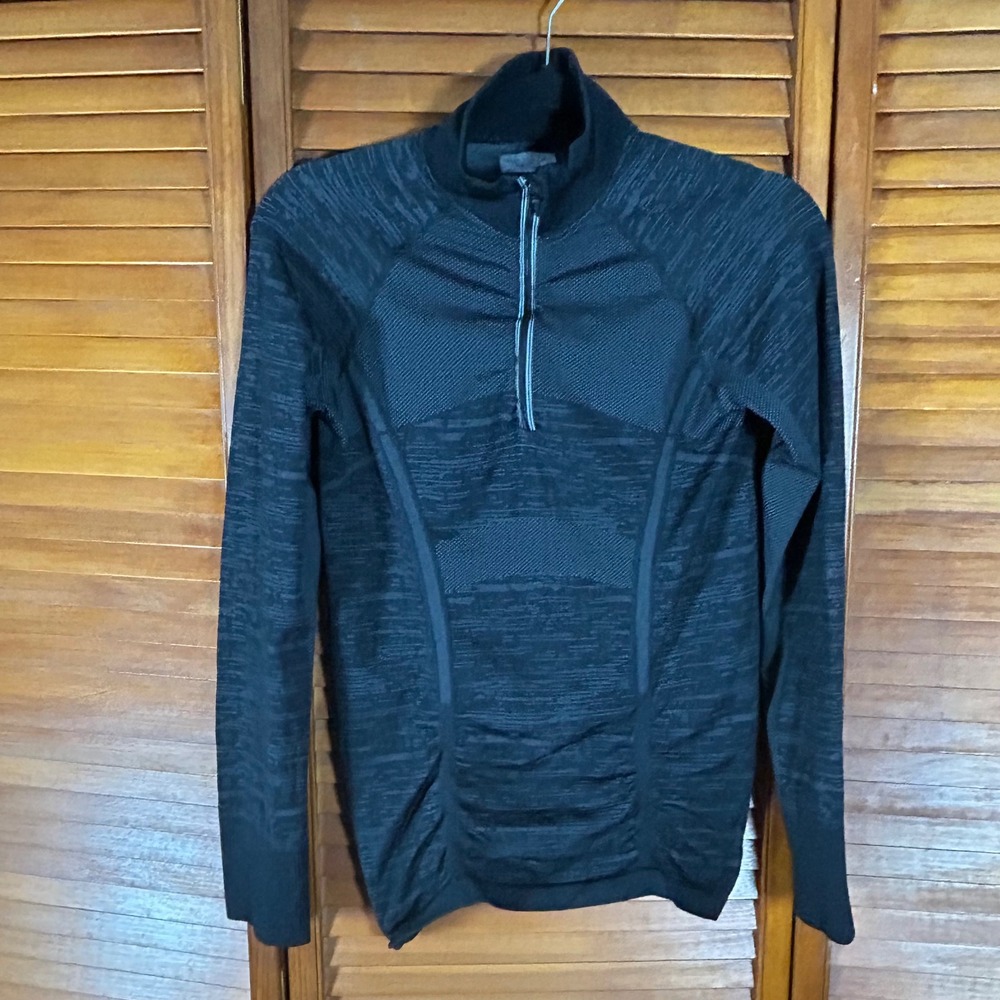 Athleta Momentum Half Zip Pullover Black‎ Space Dye Seamless Running Top Medium